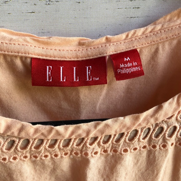 ELLE coral colored top size M - Picture 2 of 3